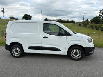 2021 VAUXHALL COMBO