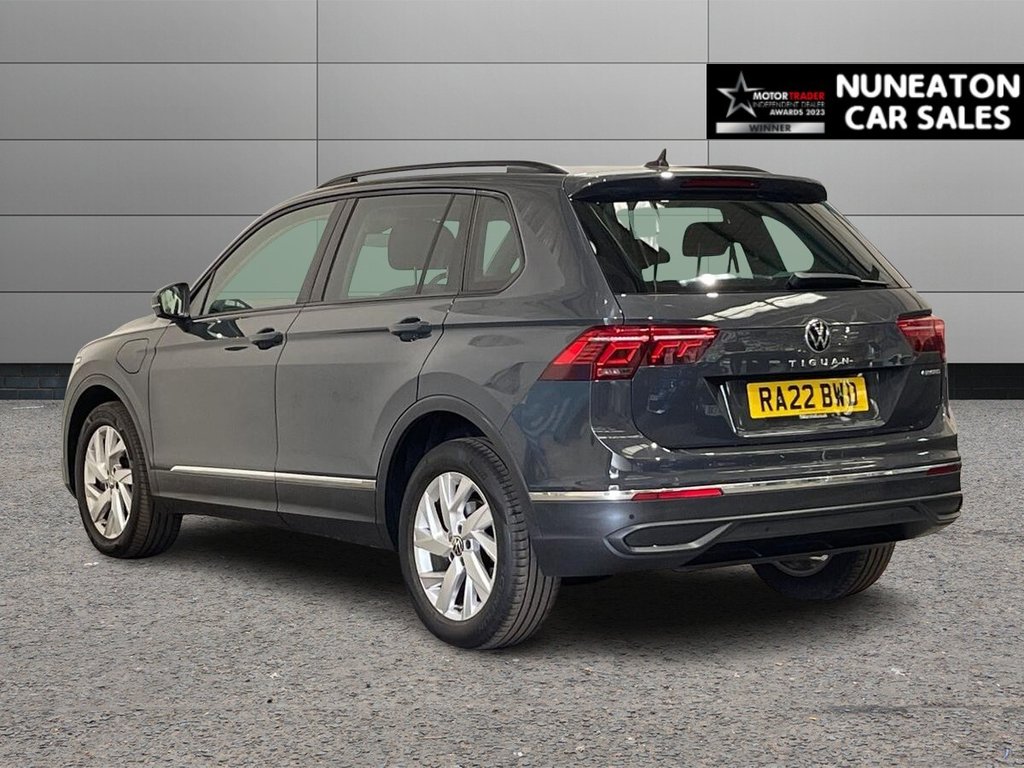 USED 2022 22 VOLKSWAGEN TIGUAN 1.4 TSI 13kWh Life SUV 5dr Petrol Plug-in Hybrid DSG Euro 6 (s/s) (245 ps) One Owner - Full History