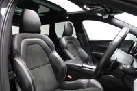 USED 2019 19 VOLVO XC60 2.0h T8 Twin Engine 11.6kWh R-Design SUV 5dr Petrol Plug-in Hybrid Auto AWD Euro 6 (s/s) (390 ps) EXCELLENT HISTORY+PAN ROOF