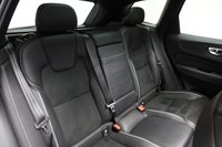 USED 2019 19 VOLVO XC60 2.0h T8 Twin Engine 11.6kWh R-Design SUV 5dr Petrol Plug-in Hybrid Auto AWD Euro 6 (s/s) (390 ps) EXCELLENT HISTORY+PAN ROOF