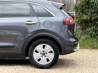 USED 2018 68 KIA NIRO 1.6 Niro 2 Semi-Auto 5dr Sat Nav Parking Camera