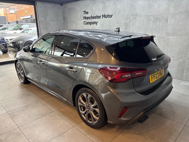 View our FORD FOCUS