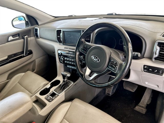 View our KIA SPORTAGE