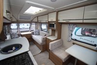 USED 2019 LUNAR CLUBMAN ES Side Dinette 3 Berth End Washroom
