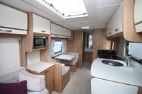 USED 2019 LUNAR CLUBMAN ES Side Dinette 3 Berth End Washroom