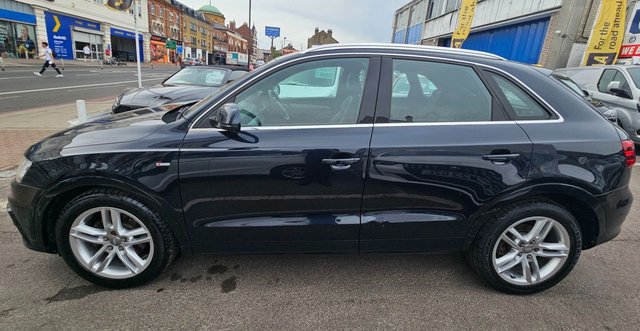 View our AUDI Q3