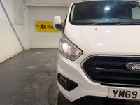 USED 2019 69 FORD TRANSIT CUSTOM 2.0 320 EcoBlue Limited Crew Van Double Cab 5dr Diesel Manual L2 H1 Euro 6 (6 Seat) (130 ps) AIR CON-HEATED SEAT-6 SEATER-FRONT+REAR PARKING SENSORS-ALLOYS-CRUISE-POWER FOLD MIRRORS