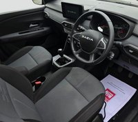 USED 2024 24 DACIA SANDERO STEPWAY 1.0 TCe EXTREME Hatchback 5dr Petrol Manual Euro 6 (s/s) (90 ps) 