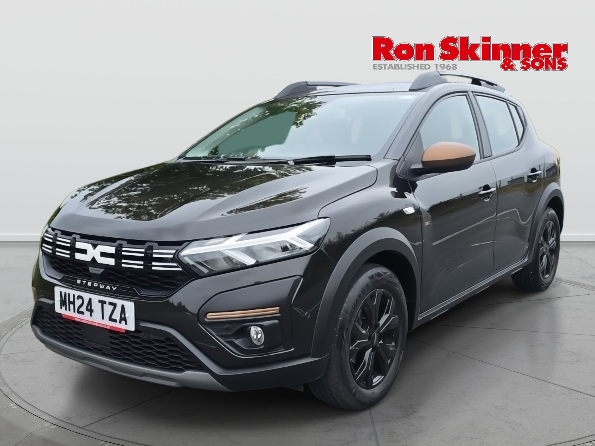 USED 2024 24 DACIA SANDERO STEPWAY 1.0 TCe EXTREME Hatchback 5dr Petrol Manual Euro 6 (s/s) (90 ps) 