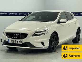 2017 VOLVO V40