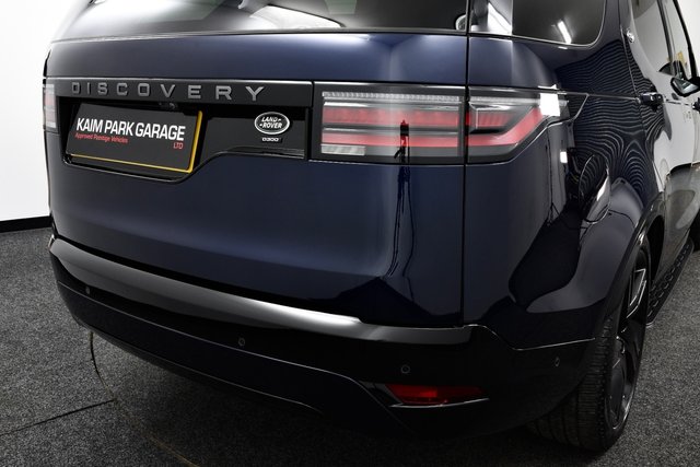 USED 2021 71 LAND ROVER DISCOVERY 3.0 D300 MHEV R-Dynamic SE SUV 5dr Diesel Auto 4WD Euro 6 (s/s) (300 ps) &pound;8k Extras | 1 Owner | FLRSH +