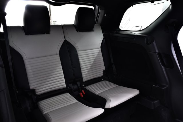 USED 2021 71 LAND ROVER DISCOVERY 3.0 D300 MHEV R-Dynamic SE SUV 5dr Diesel Auto 4WD Euro 6 (s/s) (300 ps) &pound;8k Extras | 1 Owner | FLRSH +