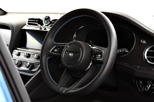 USED 2023 72 BENTLEY BENTAYGA 4.0 V8 S SUV 5dr Petrol Auto 4WD Euro 6 (s/s) (550 ps) &pound;57k Extras | Carbon/Naim/HUD