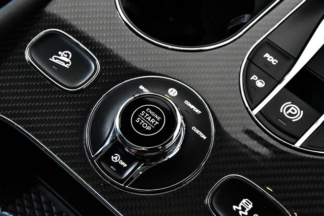 USED 2023 72 BENTLEY BENTAYGA 4.0 V8 S SUV 5dr Petrol Auto 4WD Euro 6 (s/s) (550 ps) &pound;57k Extras | Carbon/Naim/HUD