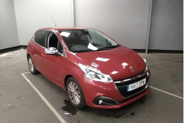 View our PEUGEOT 208