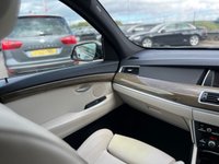 USED 2015 15 BMW 5 SERIES GRAN TURISMO 3.0 530d M Sport GT 5dr Diesel Auto Euro 6 (s/s) (258 ps) FULL MAIN DEALER HISTORY!