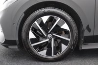 USED 2024 74 VOLKSWAGEN ID.7 Pro 77kWh Match Tourer Estate Auto  