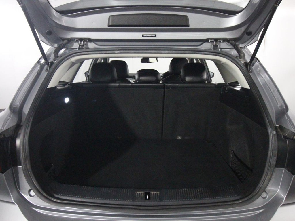 USED 2022 22 MG MG5 61.1kWh Exclusive Long Range Estate 5dr Electric Auto (156 ps) 