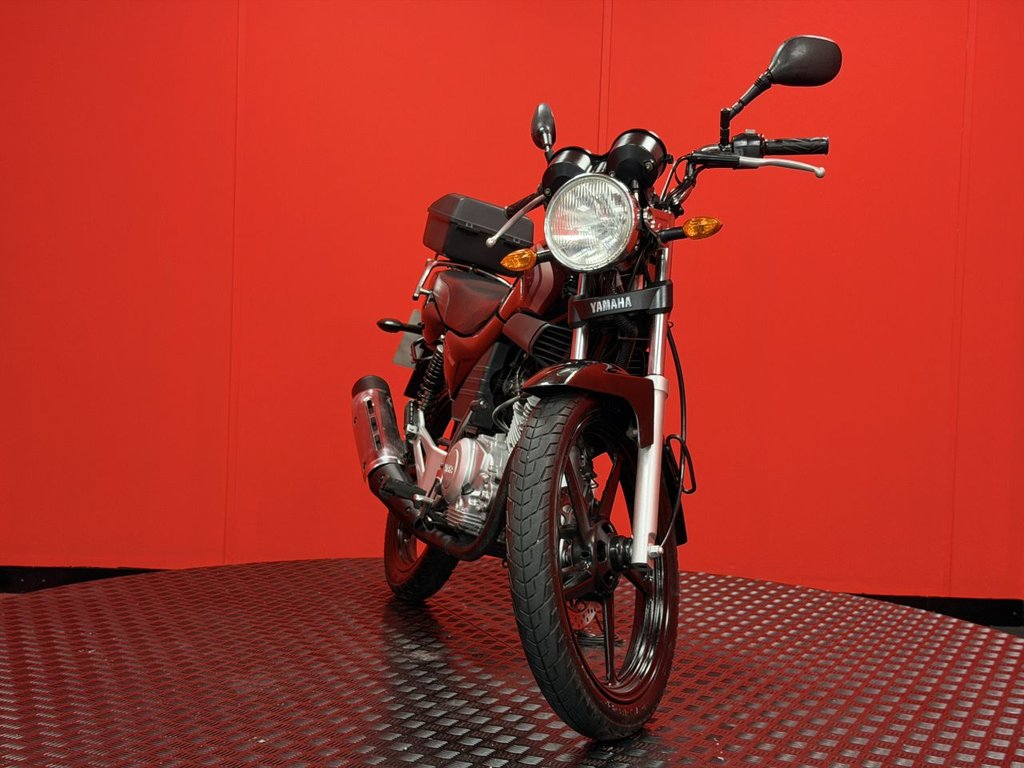 USED 2007 07 YAMAHA YBR 125 TRADE BIKES AT TRADE PRICES TOP BOX - LOW MILEAGE