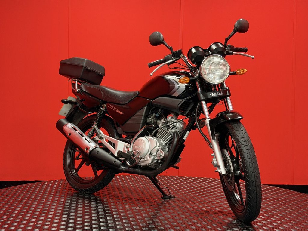 USED 2007 07 YAMAHA YBR 125 TRADE BIKES AT TRADE PRICES TOP BOX - LOW MILEAGE