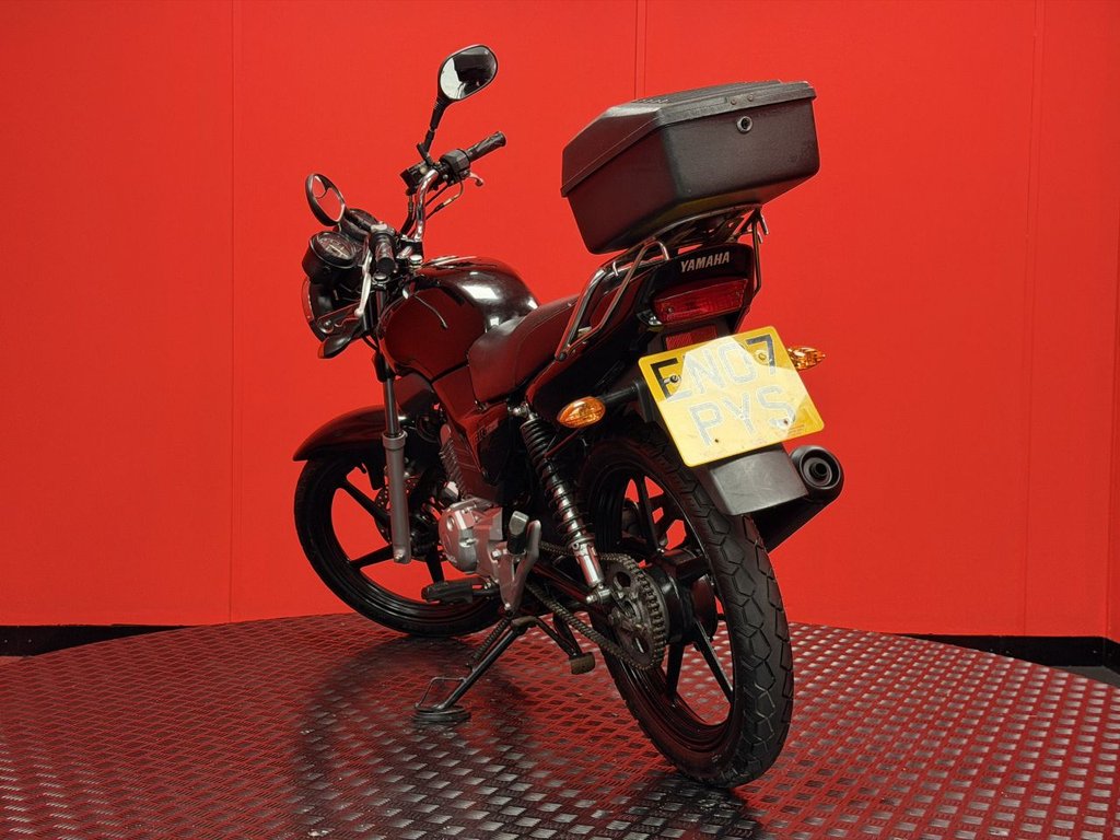 USED 2007 07 YAMAHA YBR 125 TRADE BIKES AT TRADE PRICES TOP BOX - LOW MILEAGE