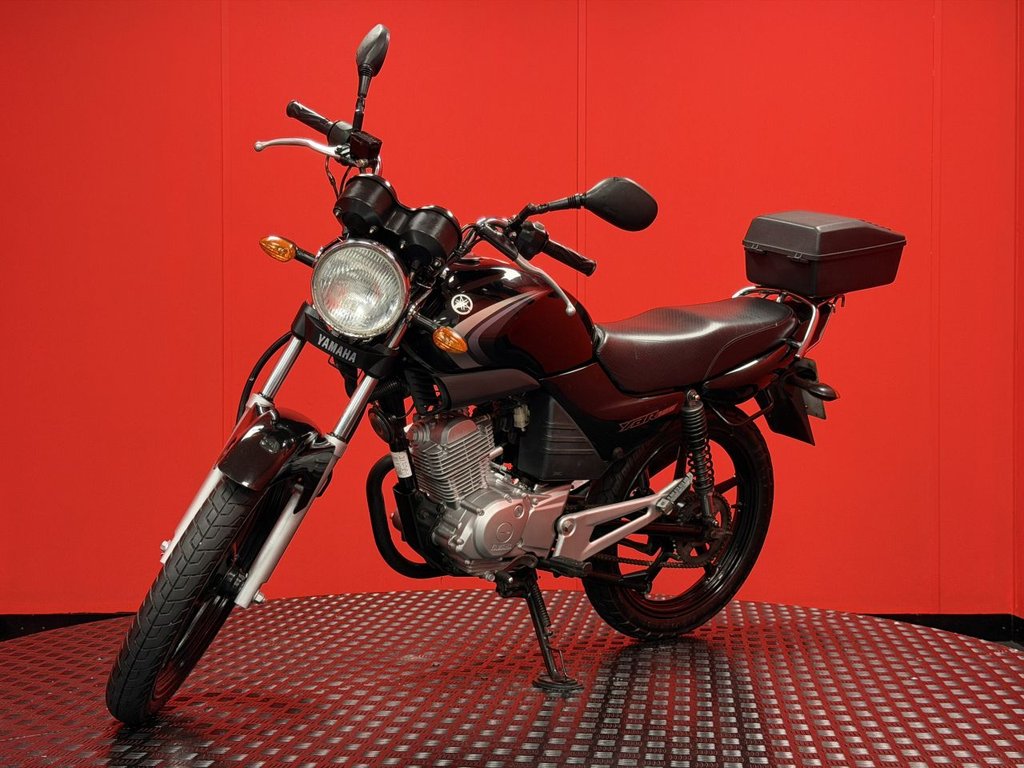 USED 2007 07 YAMAHA YBR 125 TRADE BIKES AT TRADE PRICES TOP BOX - LOW MILEAGE