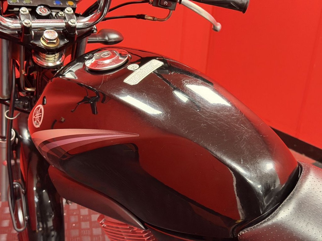 USED 2007 07 YAMAHA YBR 125 TRADE BIKES AT TRADE PRICES TOP BOX - LOW MILEAGE