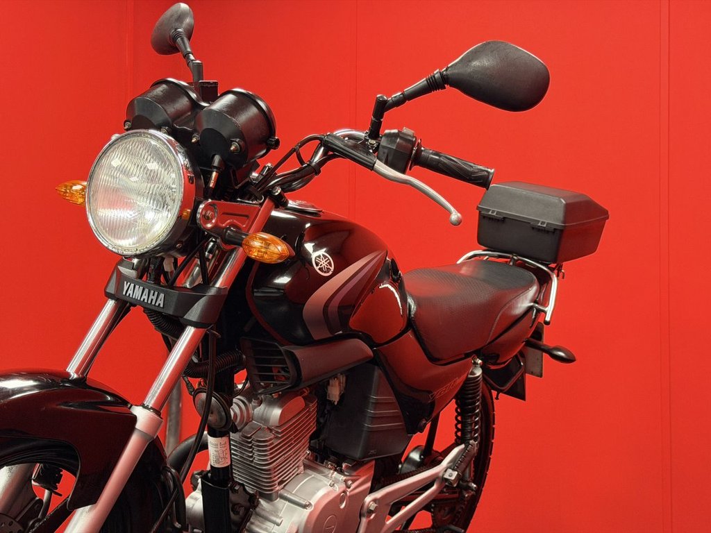 USED 2007 07 YAMAHA YBR 125 TRADE BIKES AT TRADE PRICES TOP BOX - LOW MILEAGE