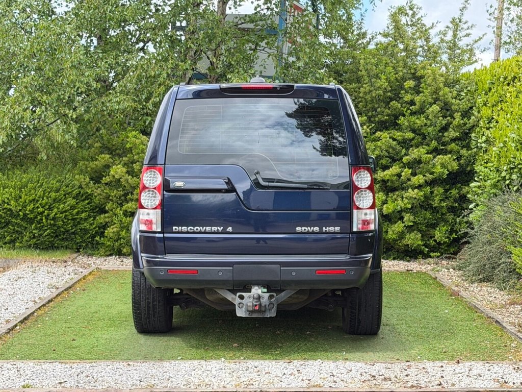 USED 2013 63 LAND ROVER DISCOVERY 4 3.0 SD V6 HSE SUV 5dr Diesel Auto 4WD Euro 5 (255 bhp) A Well Presented and Cared for Example in an Attractive Colour Combination with a Documented Service History