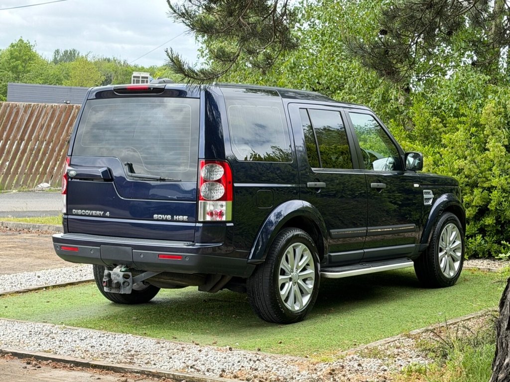 USED 2013 63 LAND ROVER DISCOVERY 4 3.0 SD V6 HSE SUV 5dr Diesel Auto 4WD Euro 5 (255 bhp) A Well Presented and Cared for Example in an Attractive Colour Combination with a Documented Service History