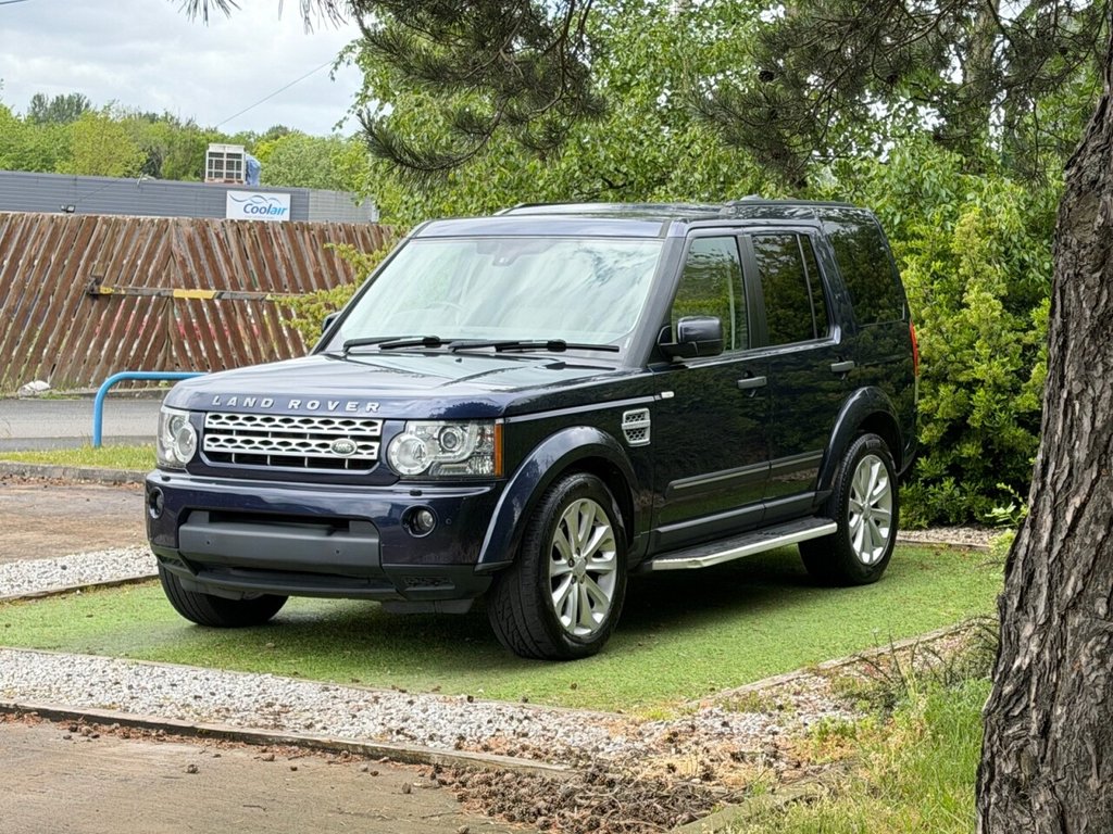 USED 2013 63 LAND ROVER DISCOVERY 4 3.0 SD V6 HSE SUV 5dr Diesel Auto 4WD Euro 5 (255 bhp) A Well Presented and Cared for Example in an Attractive Colour Combination with a Documented Service History