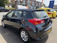 USED 2013 13 TOYOTA AURIS 1.33 DUAL VVT-i ICON 5dr **11 SERVICES RECORDED** * L&C GROUP SHALL BEAT ANY 'WE BUY CARS VALUATION' FOR YOUR PART EXCHANGE *