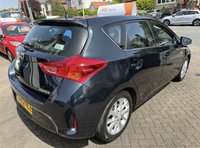 USED 2013 13 TOYOTA AURIS 1.33 DUAL VVT-i ICON 5dr **11 SERVICES RECORDED** * L&C GROUP SHALL BEAT ANY 'WE BUY CARS VALUATION' FOR YOUR PART EXCHANGE *