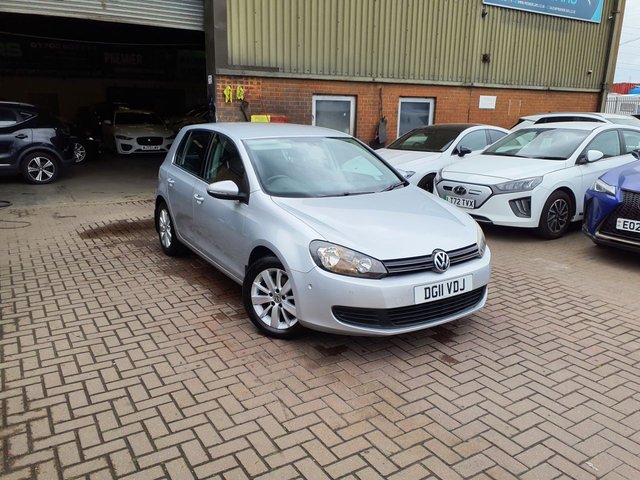 View our VOLKSWAGEN GOLF