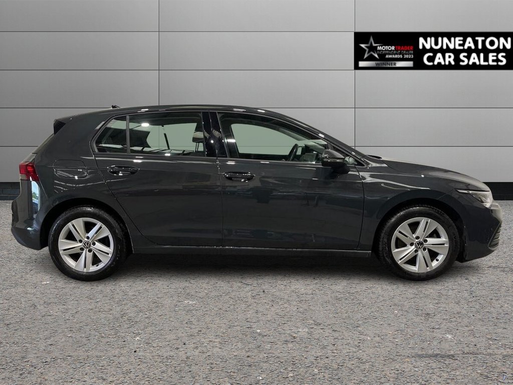 USED 2022 72 VOLKSWAGEN GOLF 1.5 TSI Life Hatchback 5dr Petrol Manual Euro 6 (s/s) (150 ps) APPLE CAR PLAY AND ANDROID AUTO