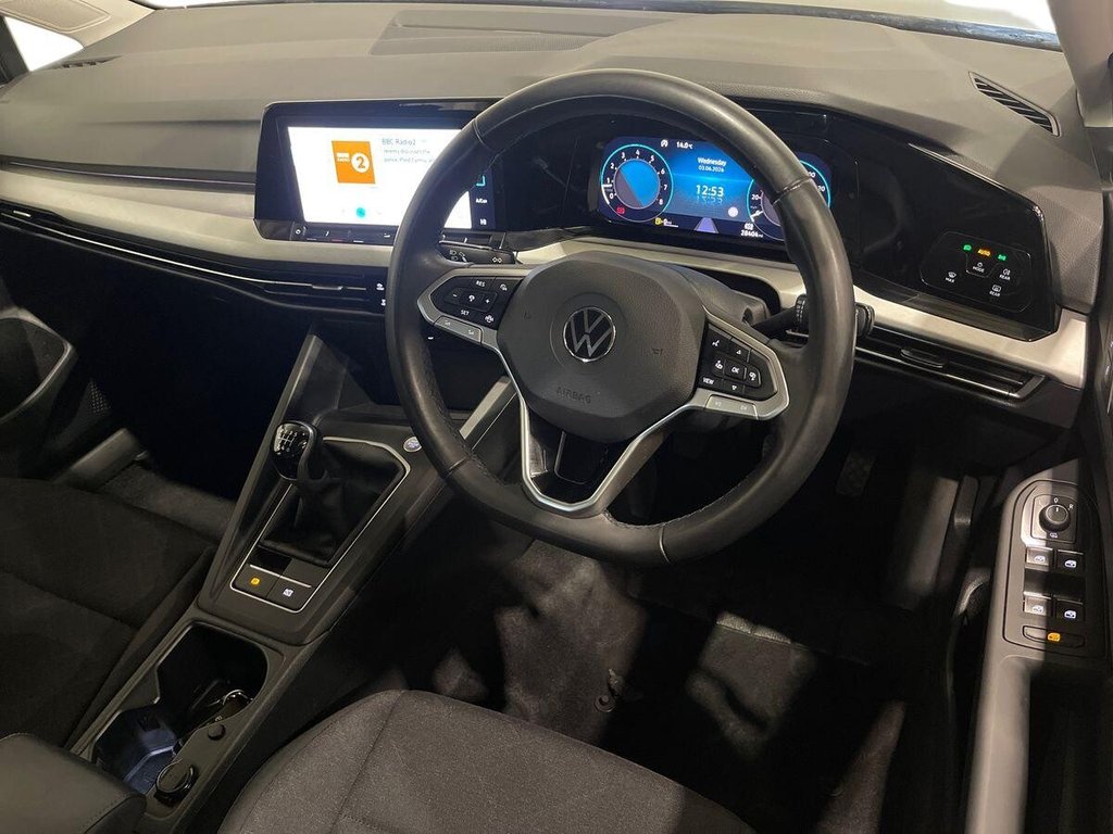 USED 2022 72 VOLKSWAGEN GOLF 1.5 TSI Life Hatchback 5dr Petrol Manual Euro 6 (s/s) (150 ps) APPLE CAR PLAY AND ANDROID AUTO