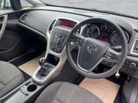 USED 2011 61 VAUXHALL ASTRA 1.4 16v Excite Hatchback 5dr Petrol Manual Euro 5 (100 ps) WELL MAINTAINED