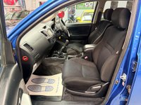 USED 2015 64 TOYOTA HILUX 3.0 D-4D Invincible 4WD Euro 5 4dr 2 OWN. SERVICE HISTORY NO VAT