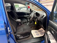 USED 2015 64 TOYOTA HILUX 3.0 D-4D Invincible 4WD Euro 5 4dr 2 OWN. SERVICE HISTORY NO VAT