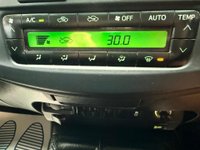 USED 2015 64 TOYOTA HILUX 3.0 D-4D Invincible 4WD Euro 5 4dr 2 OWN. SERVICE HISTORY NO VAT