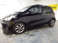 USED 2017 17 HYUNDAI I10 1.2 Premium SE Hatchback 5dr Petrol Manual Euro 6 (87 ps) 1 OWNER-9 SERVICES-SAT NAV-DAB-HEATED SEATS+STEERING WHEEL-SUNROOF