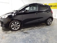 USED 2017 17 HYUNDAI I10 1.2 Premium SE Hatchback 5dr Petrol Manual Euro 6 (87 ps) 1 OWNER-9 SERVICES-SAT NAV-DAB-HEATED SEATS+STEERING WHEEL-SUNROOF