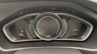 USED 2018 18 VOLVO V40 2.0 T2 GPF R-Design Nav Plus Hatchback 5dr Petrol Manual Euro 6 (s/s) (122 ps) Sat-Nav - Rear parking sensors