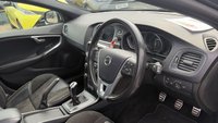 USED 2018 18 VOLVO V40 2.0 T2 GPF R-Design Nav Plus Hatchback 5dr Petrol Manual Euro 6 (s/s) (122 ps) Sat-Nav - Rear parking sensors