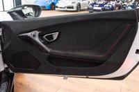 USED 2018 68 LAMBORGHINI HURACAN 5.2 V10 LP 640-4 Performante 
