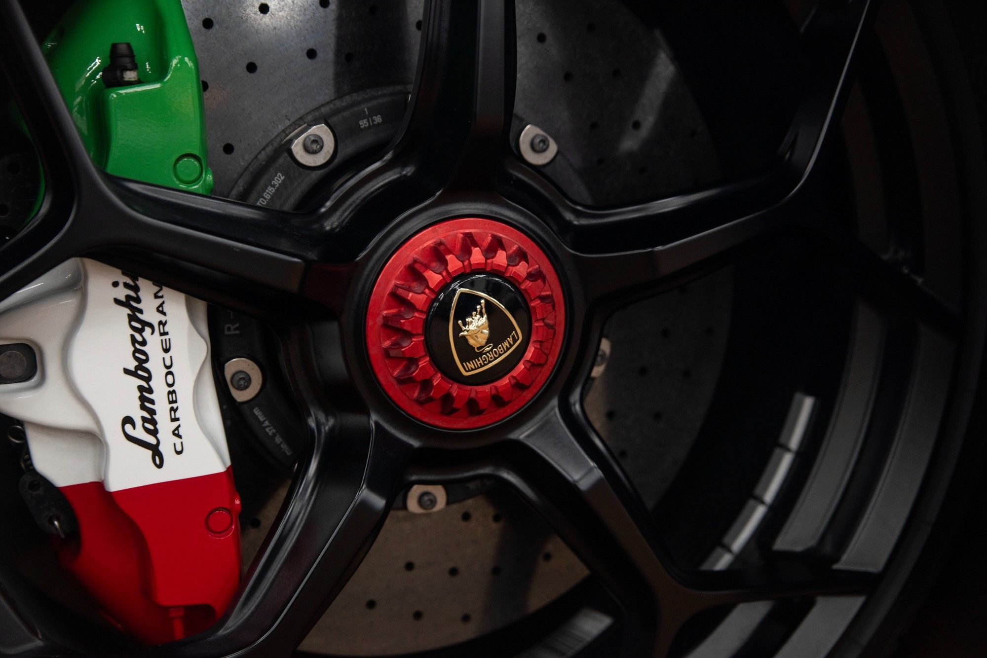 USED 2018 68 LAMBORGHINI HURACAN 5.2 V10 LP 640-4 Performante 