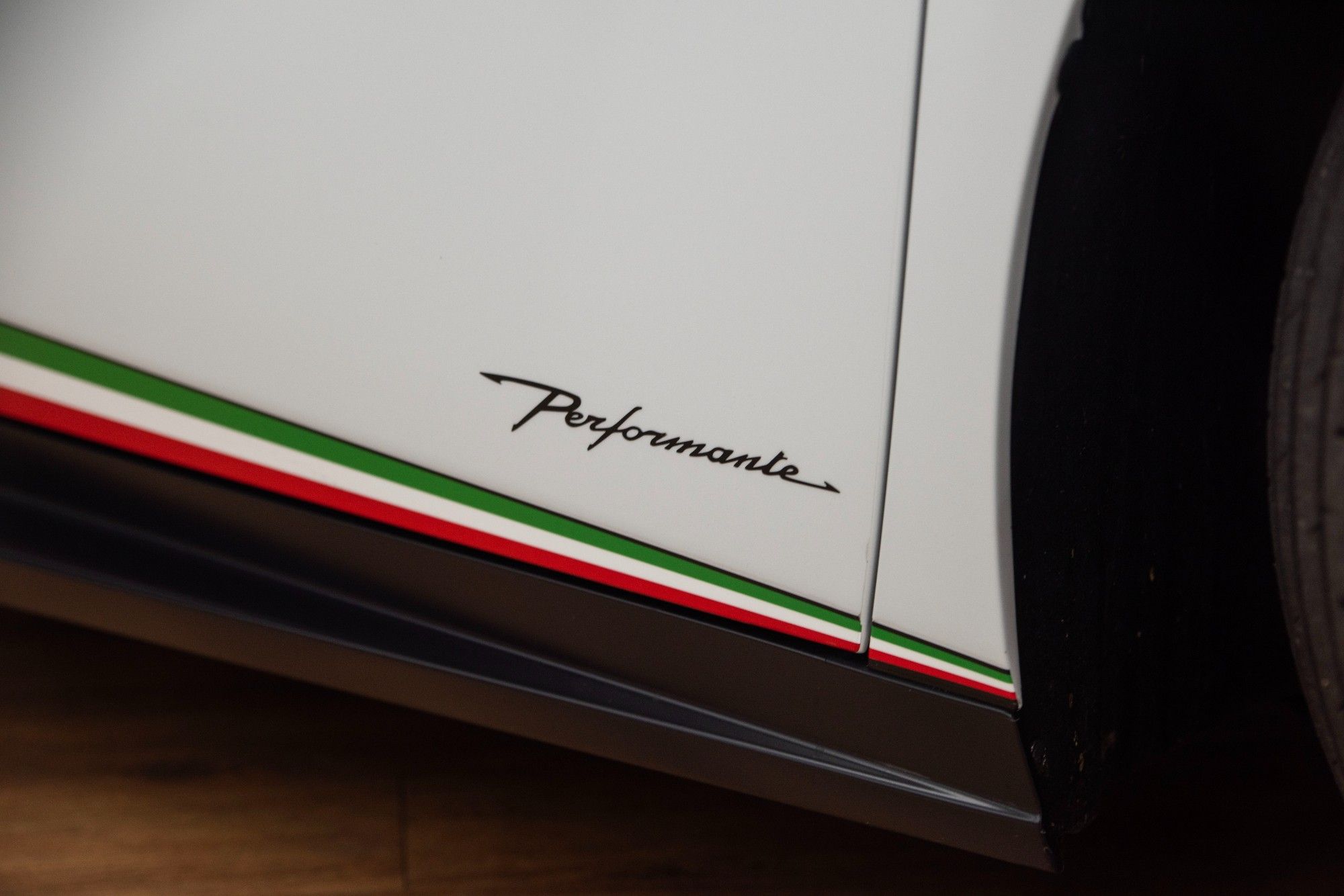 USED 2018 68 LAMBORGHINI HURACAN 5.2 V10 LP 640-4 Performante 