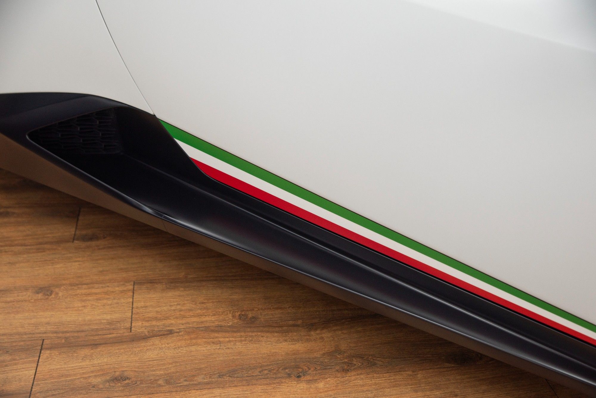 USED 2018 68 LAMBORGHINI HURACAN 5.2 V10 LP 640-4 Performante 