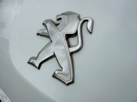 USED 2016 16 PEUGEOT 2008 1.6 BlueHDi Allure SUV 5dr Diesel Manual Euro 6 (s/s) (120 ps) *&pound;20 TAX* ULEZ COMPLIANT*