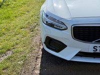 USED 2019 69 VOLVO V90 2.0 D4 R-Design Estate 5dr Diesel Auto Euro 6 (s/s) (190 ps) **FULL LEATHER HEATED SEATS - SAT NAV - CRUISE CONTROL**